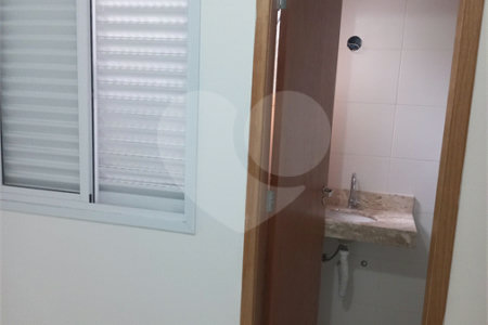 Casa à venda com 2 suítes no condomínio martinha, São Paulo - SP