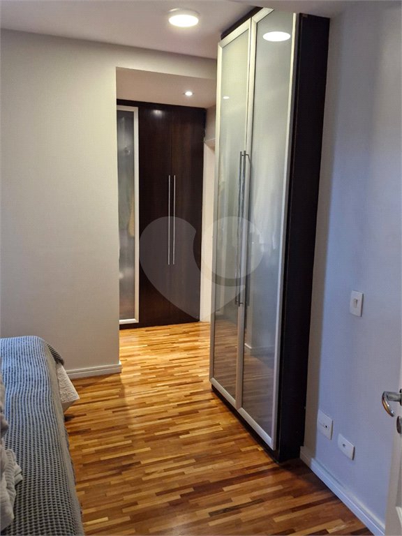 Apartamento à venda com 4 suítes em Jardim Leonor, São Paulo, SP