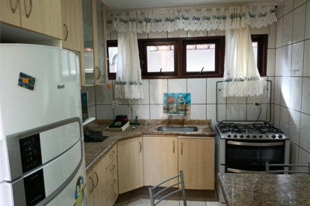 Casa à venda com 4 quartos, sendo 2 suítes,  em Vila Rei, Mogi das Cruzes, SP