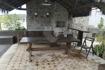 Casa em condomínio à venda com 3 quartos, sendo 2 suítes, em Portinho, Cabo Frio, RJ