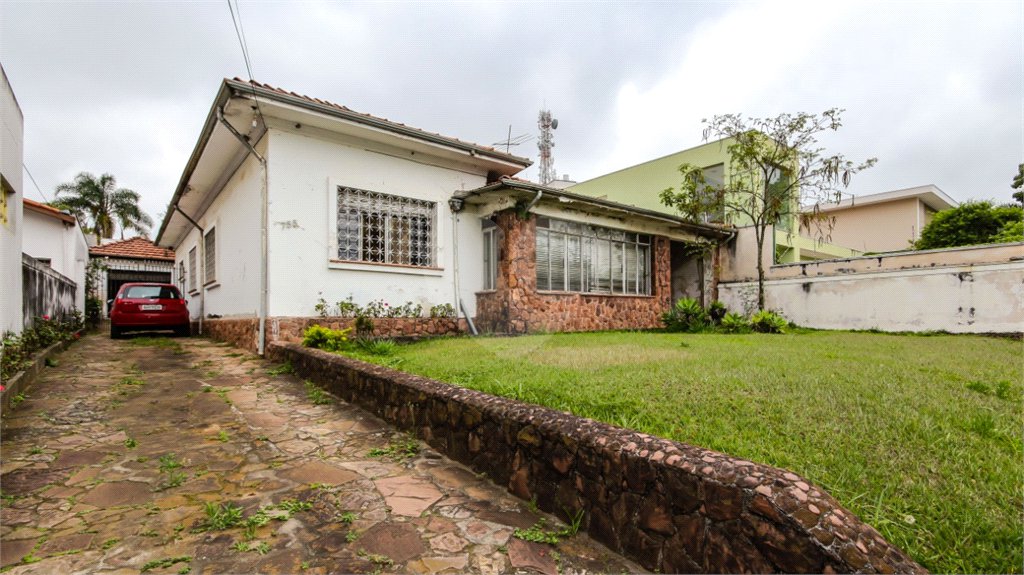 Casa à venda com 3 quartos em Bela Aliança, São Paulo, SP