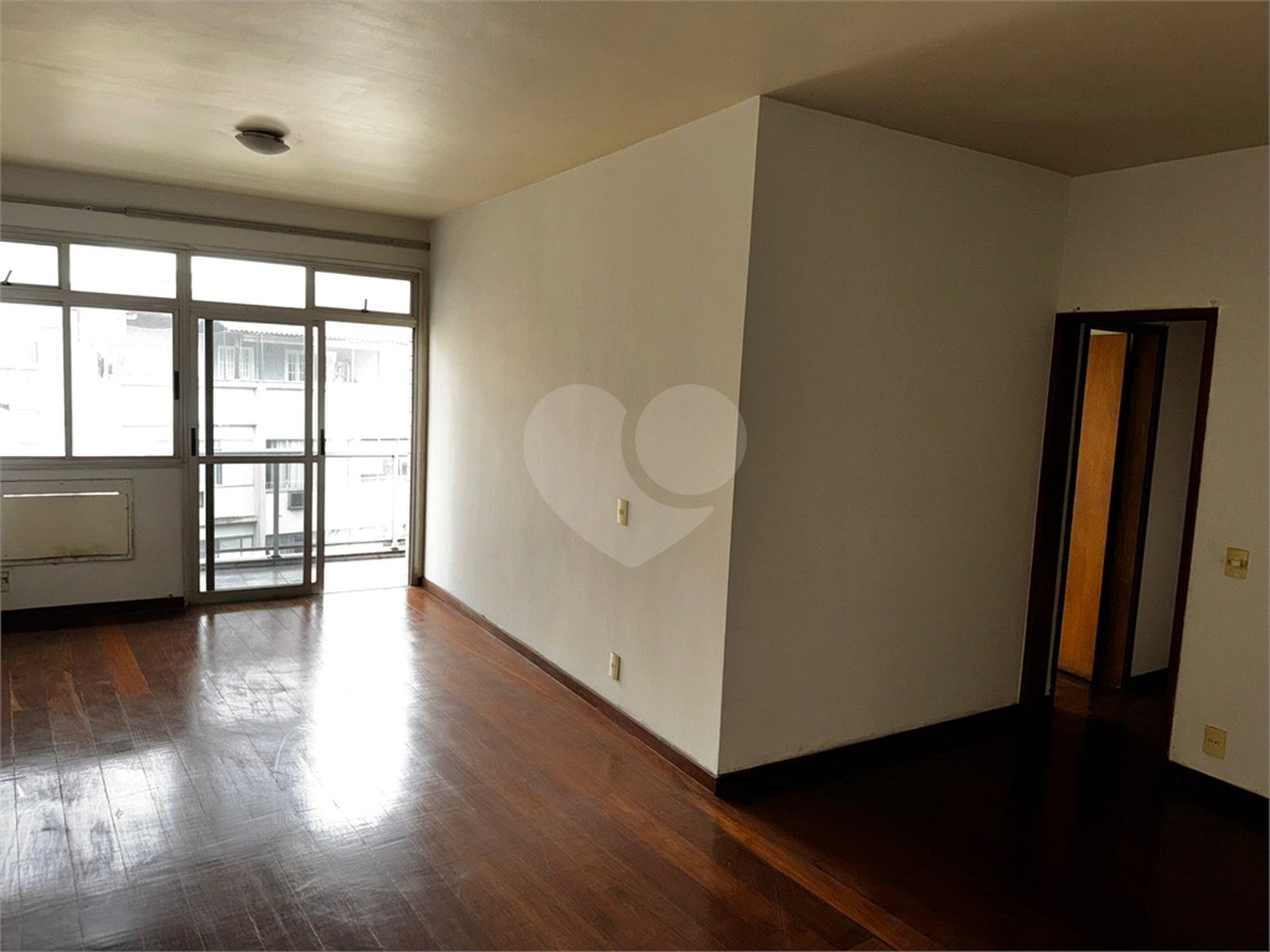Apartamento à venda com 4 quartos, sendo 1 suíte,  em Tijuca, Rio de Janeiro, RJ