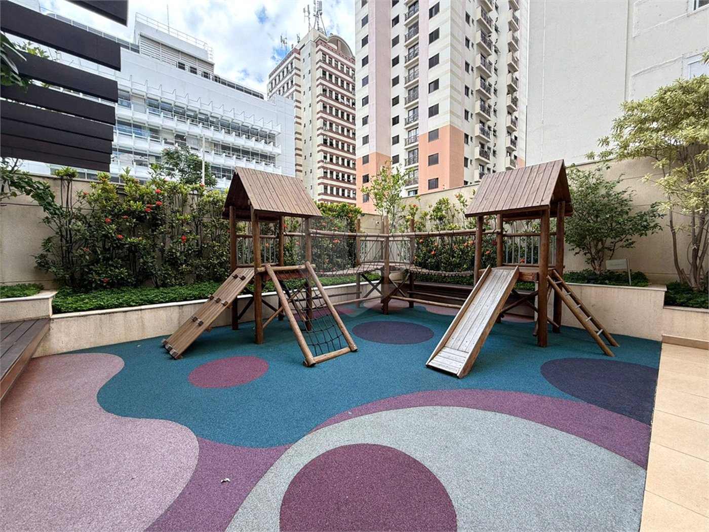 Apartamento à venda ou para alugar com 3 suítes em Perdizes, São Paulo, SP
