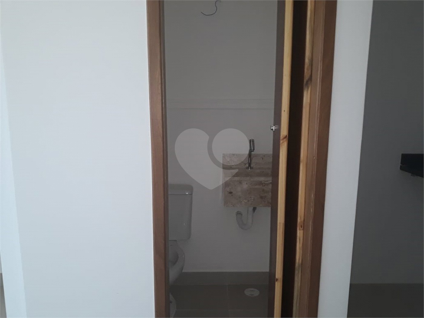 Casa à venda com 2 suítes no condomínio martinha, São Paulo - SP