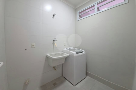 Casa à venda com 2 quartos, sendo 1 suíte, no condomínio Horto Florestal II, Sorocaba - SP