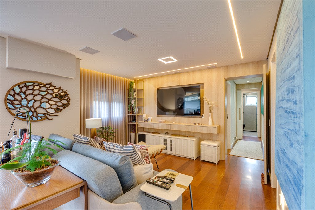 Apartamento à venda com 3 quartos, sendo 2 suítes, em Jardim Marajoara, São Paulo, SP