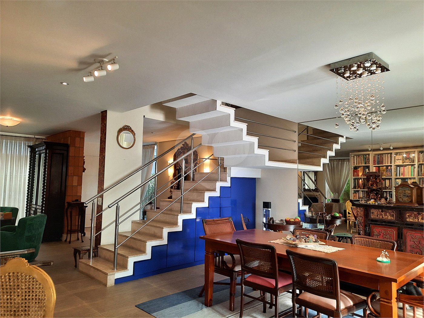Casa à venda com 4 suítes no condomínio Las Cumbres, São Paulo - SP