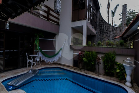Casa à venda ou para alugar com 5 quartos, sendo 3 suítes, em Independência, São Bernardo do Campo, SP