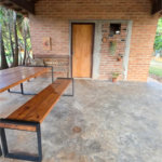 Refúgio de Alto Padrão em Condomínio Fechado: Natureza, Charme e 5.500m² de Terreno
