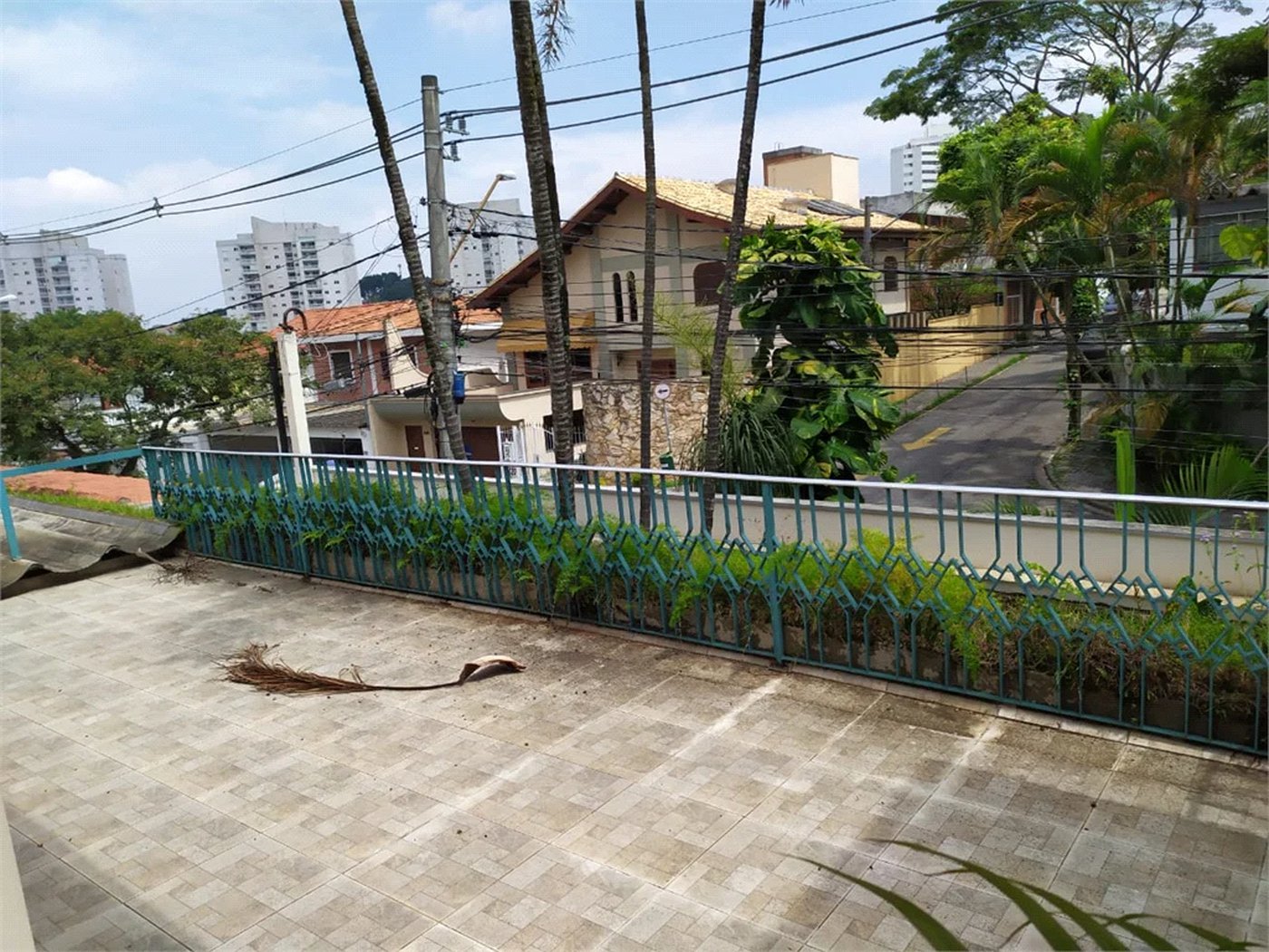 Casa à venda com 4 quartos, sendo 2 suítes, em Jardim das Vertentes, São Paulo, SP