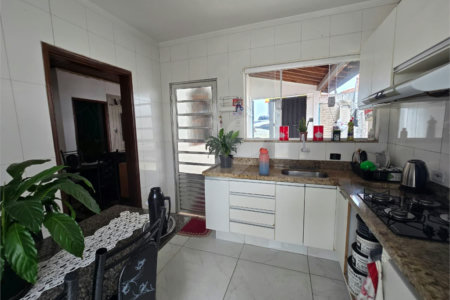 Casa à venda com 3 quartos, sendo 1 suíte, em Vila Maciel, Itapetininga, SP