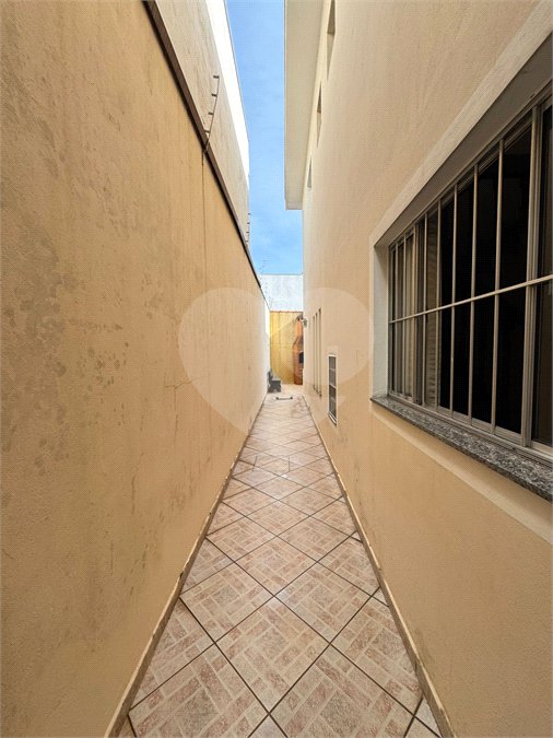Casa à venda com 3 quartos, sendo 1 suíte, em Vila Constança, São Paulo, SP