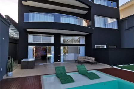 Casa à venda ou para alugar com 4 suítes em Parque dos Príncipes, São Paulo, SP