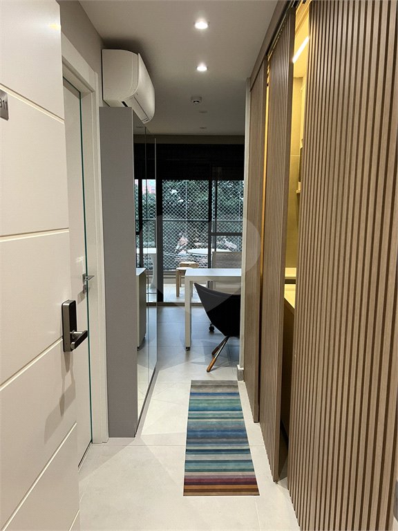 Apartamento à venda ou para alugar com 1 quarto em Pinheiros, São Paulo, SP