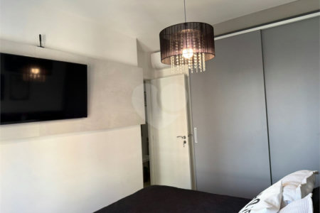 Apartamento à venda com 2 quartos em Vila Suzana, São Paulo, SP