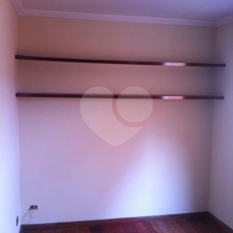 Sobrado à venda com 3 quartos, sendo 1 suíte, em Chora Menino, São Paulo, SP