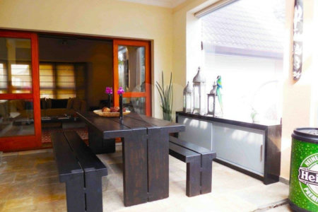 Casa à venda com 4 suítes no condomínio Vilaggio Monte Alegre, São Paulo - SP