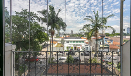 Apartamento à venda com 3 quartos, sendo 1 suíte, em Santo Amaro, São Paulo, SP