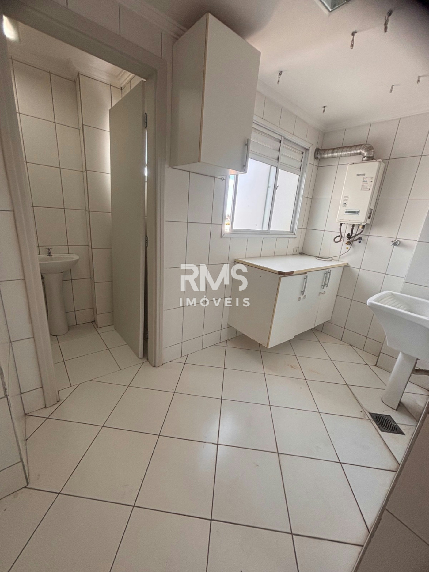 Apartamento à venda ou para alugar com 3 quartos, sendo 1 suíte,  em Vila São José, Itu, SP