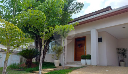 Casa à venda com 4 suítes no condomínio Jardim Theodora, Itu - SP