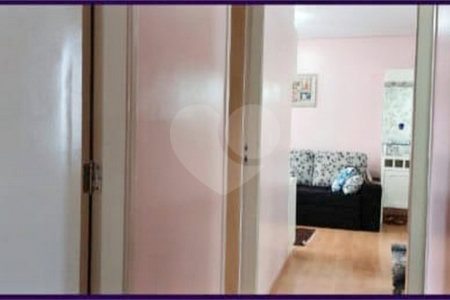 Apartamento à venda com 3 quartos, sendo 1 suíte,  em Vila Vermelha, São Paulo, SP