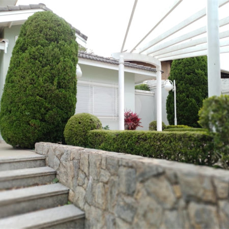 Casa à venda com 4 quartos, sendo 2 suítes,  em Vila Santista, Atibaia, SP