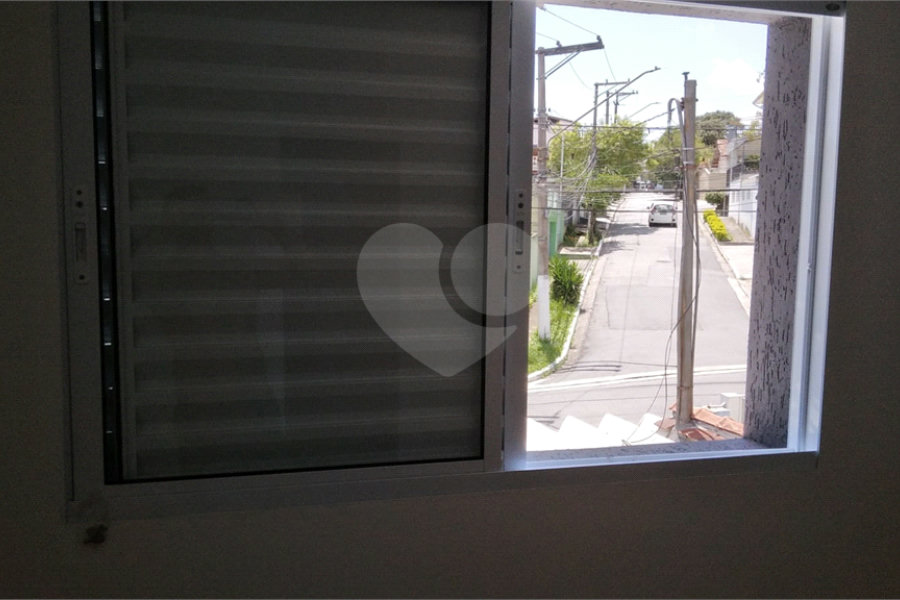 Sobrado à venda com 4 quartos em Santa Terezinha, São Paulo, SP