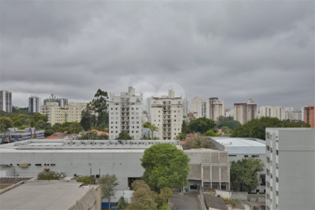 Apartamento à venda com 3 quartos, sendo 1 suíte, em Alto da Boa Vista, São Paulo, SP