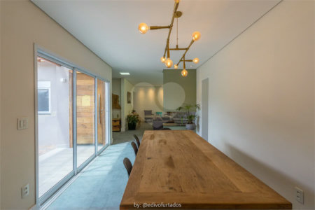 Casa à venda com 4 suítes no condomínio Vale da Santa Fé, Vinhedo - SP