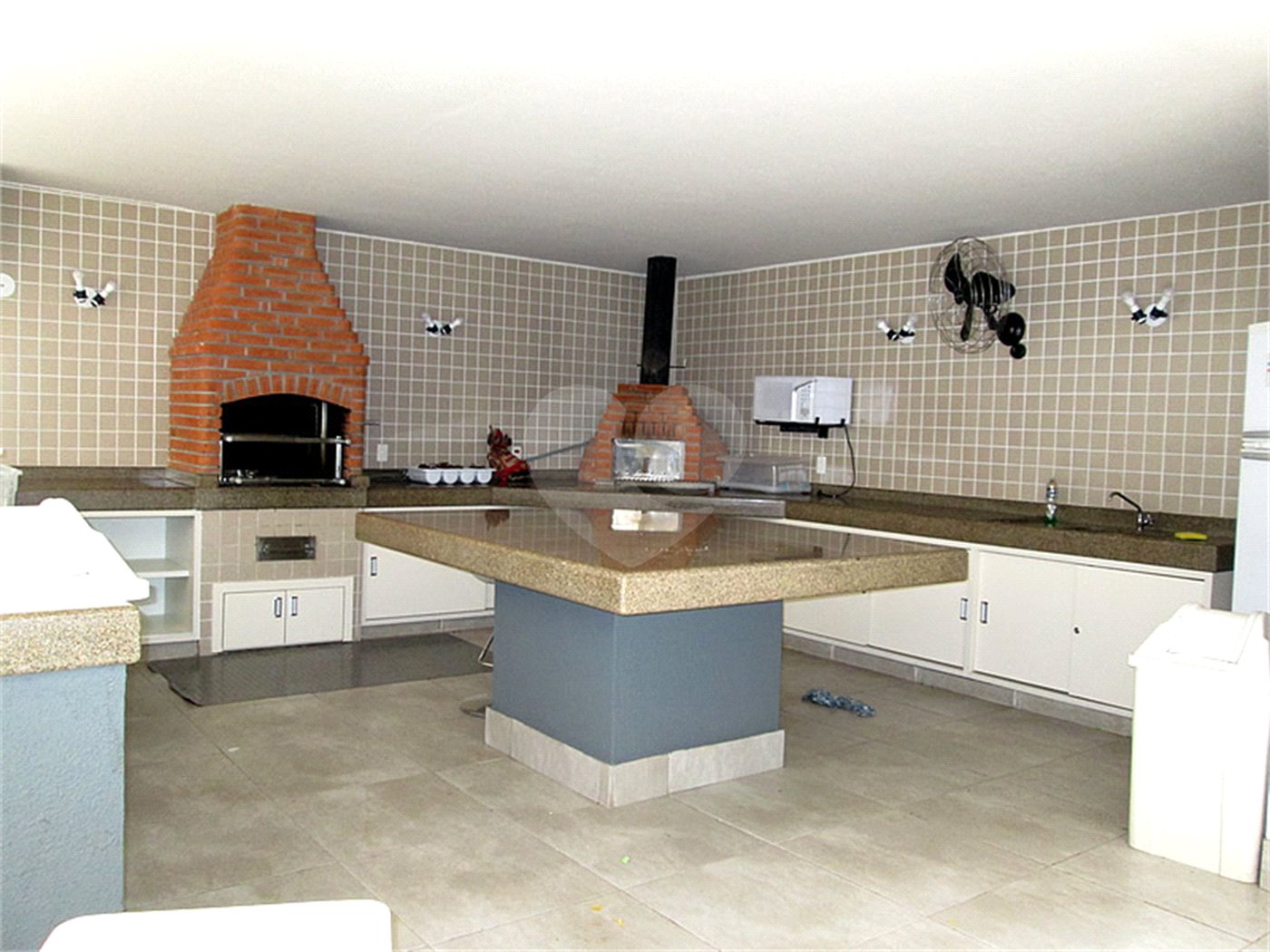 Apartamento à venda com 3 suítes em Jardim Londrina, São Paulo, SP