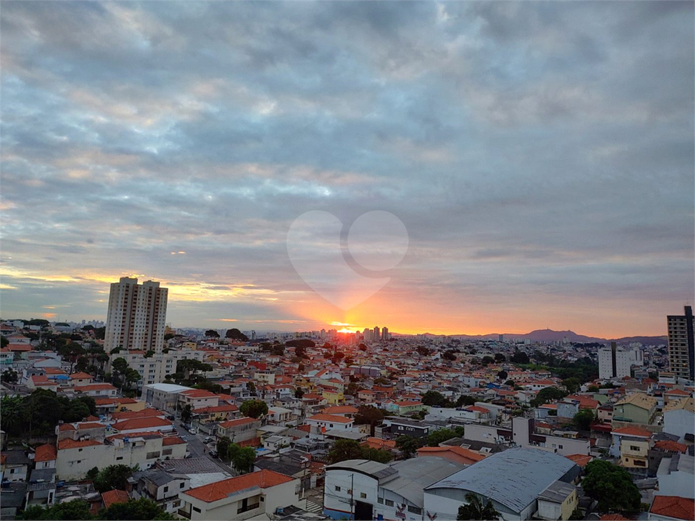Apartamento à venda com 2 quartos, sendo 1 suíte, em Santana, São Paulo, SP