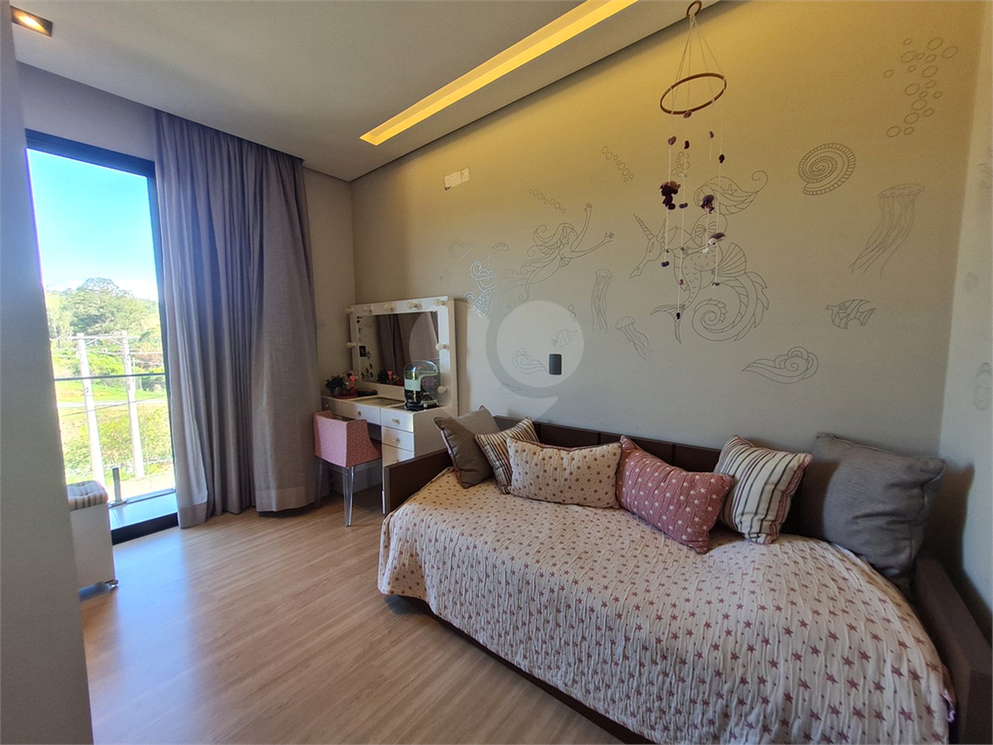 Casa à venda com 3 quartos, sendo 2 suítes, no condomínio Horizontes de Sorocaba, Sorocaba - SP