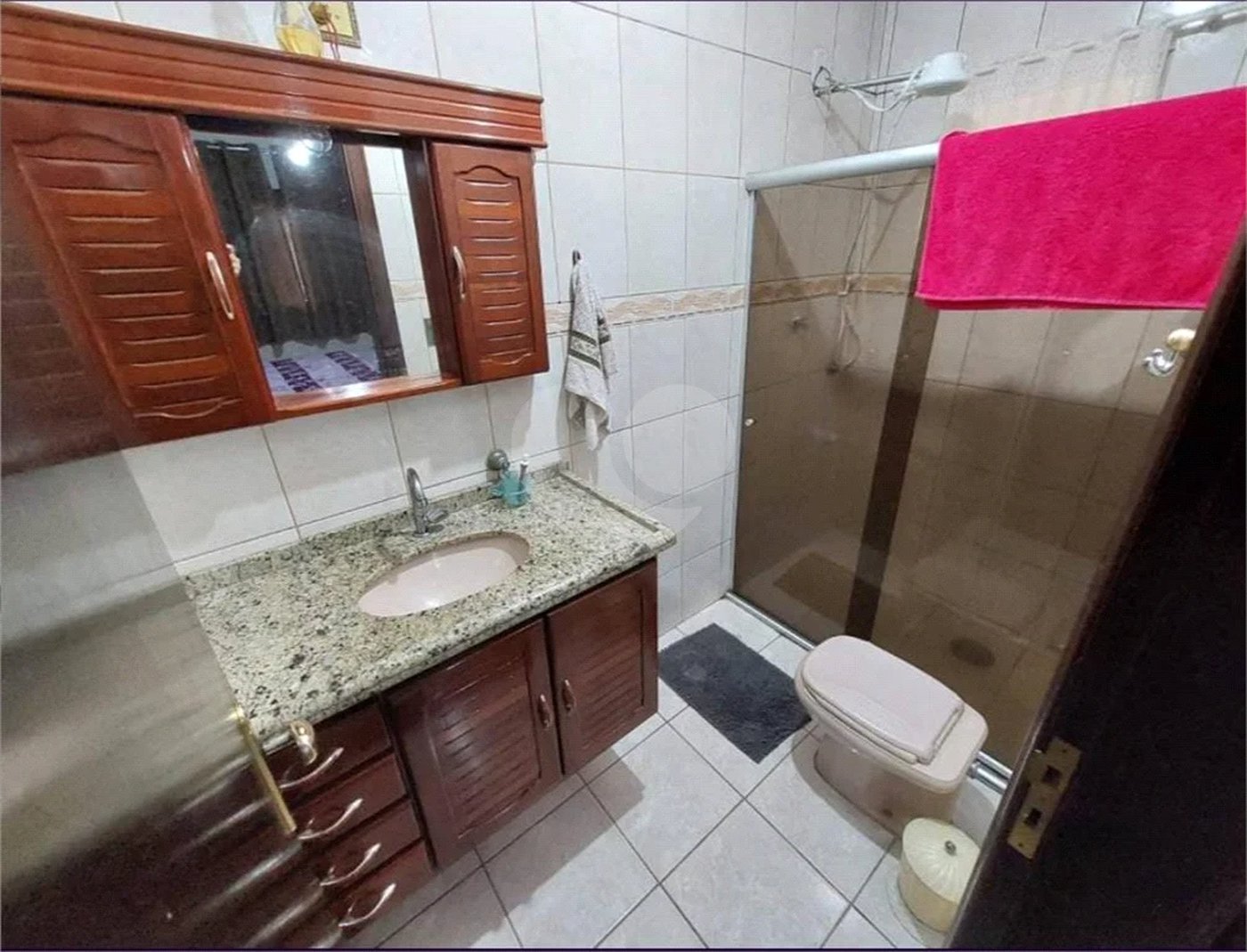 Casa à venda com 4 quartos, sendo 1 suíte,  em Jardim do Bosque, Hortolândia, SP