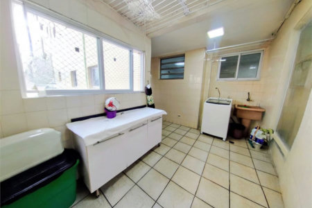 Apartamento Residencial à venda, Gonzaga, Santos - AP1722.