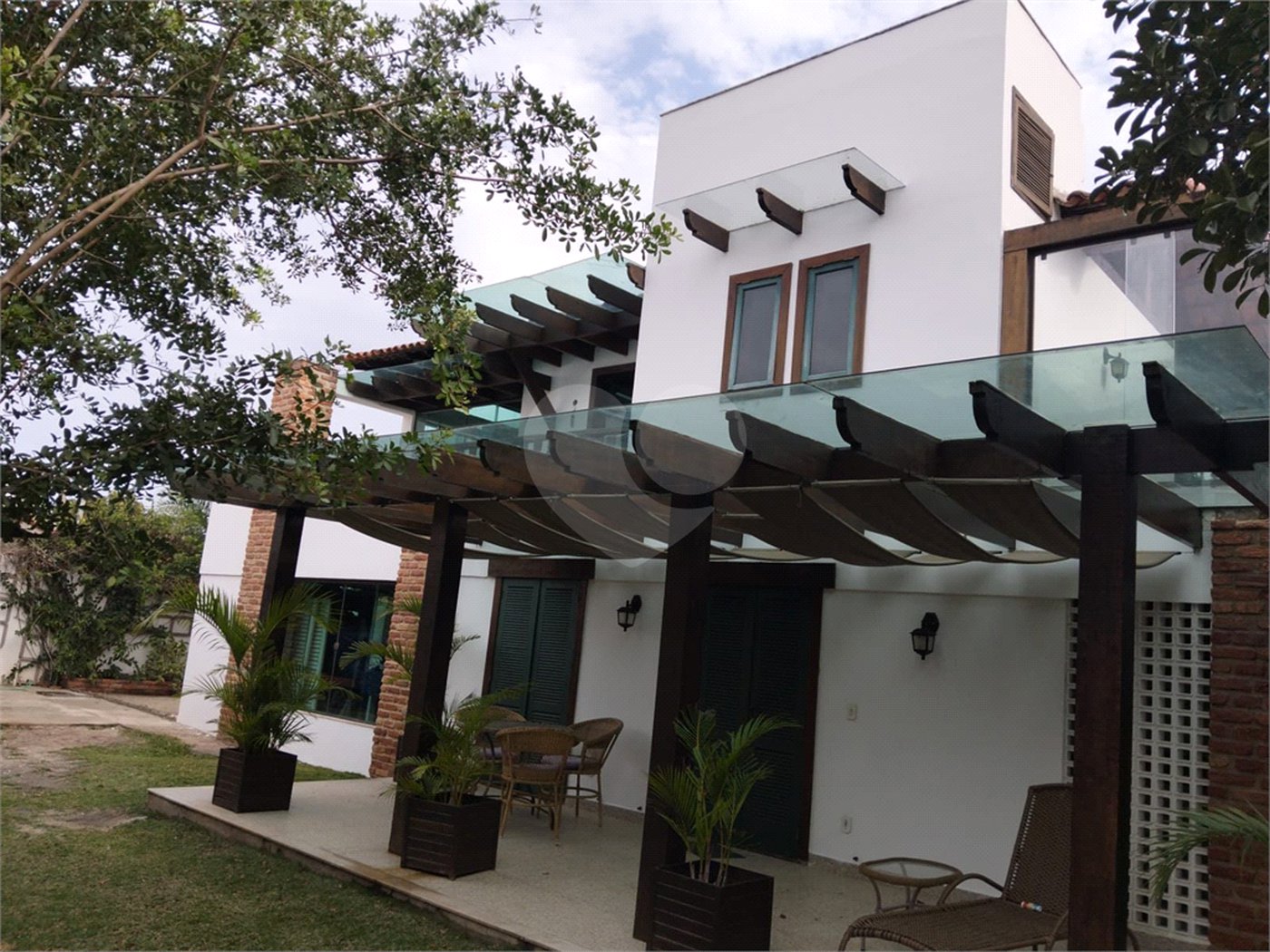 Casa em condomínio à venda com 3 quartos, sendo 2 suítes, em Portinho, Cabo Frio, RJ