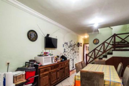 Casa à venda com 3 quartos, sendo 1 suíte,  em Vila Morse, São Paulo, SP