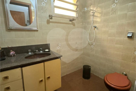 Sobrado à venda com 5 quartos, sendo 1 suíte, em Vila Medeiros, São Paulo, SP