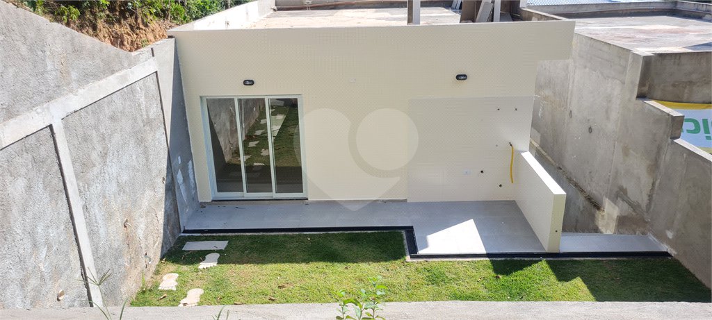 Casa à venda com 3 quartos, sendo 1 suíte, no condomínio Estancia da Serra / Residencial Nova Mairipora, Mairiporã - SP