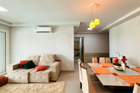 Apartamento à venda com 3 quartos, sendo 1 suíte, em Ribeirão do Lipa, Cuiabá, MT