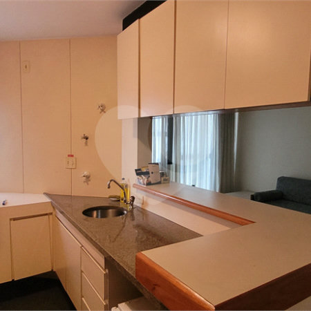 Apartamento à venda com 1 quarto em Campo Belo, São Paulo, SP