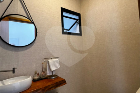 Casa à venda com 4 quartos, sendo 3 suítes, no condomínio Mosaico Essence, Mogi das Cruzes - SP