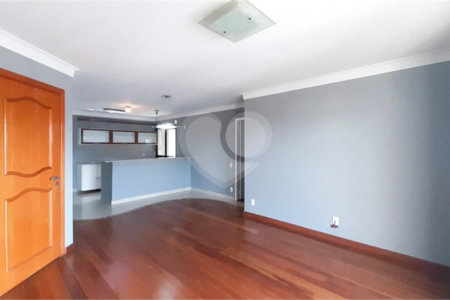 Apartamento para alugar com 3 quartos, sendo 1 suíte, em Alto da Boa Vista, São Paulo, SP