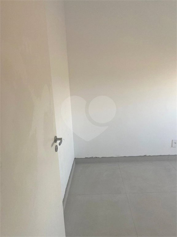 Apartamento à venda com 2 quartos, sendo 1 suíte, em Jardim Santo Antônio, Valinhos, SP