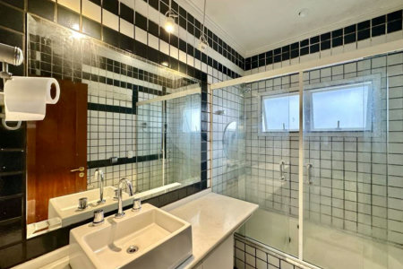 Casa à venda com 4 quartos, sendo 2 suítes,  no condomínio São Paulo Ii, Cotia - SP