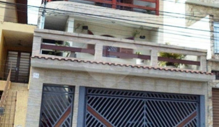 Sobrado à venda com 3 quartos, sendo 1 suíte,  em Tremembé, São Paulo, SP