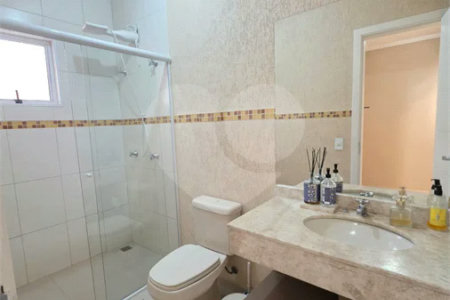 Casa à venda ou para alugar com 3 quartos, sendo 1 suíte, no condomínio Terras de São Francisco, Vinhedo - SP
