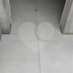 Casa à venda com 3 quartos, sendo 1 suíte,  no condomínio Residencial Club Entresseras, Santa Isabel - SP