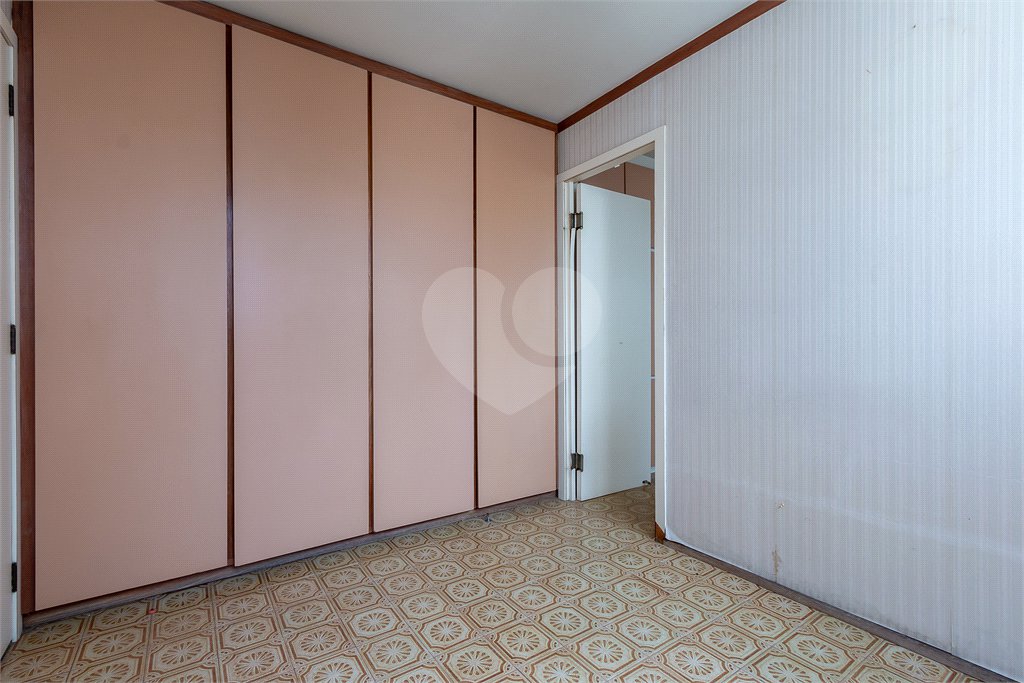 Apartamento à venda com 3 quartos, sendo 1 suíte, em Santa Cecília, São Paulo, SP