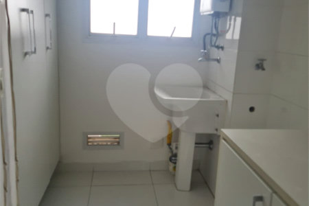 Apartamento à venda com 2 quartos, sendo 1 suíte, em Parque Reboucas, São Paulo, SP