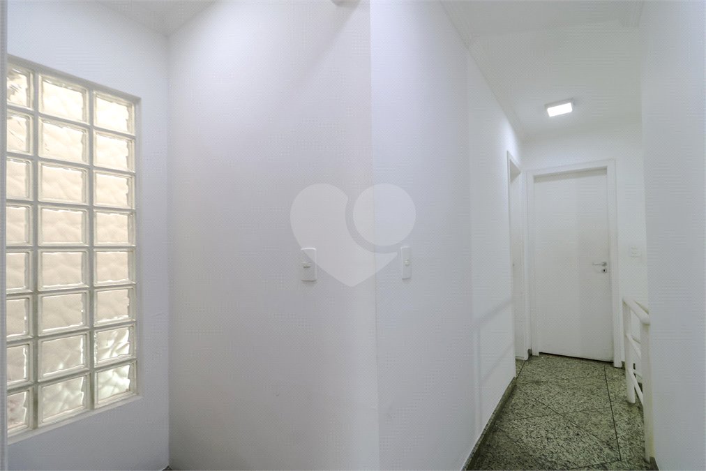 Casa à venda com 4 quartos, sendo 3 suítes, no condomínio Flower Garden Residence, São Paulo - SP